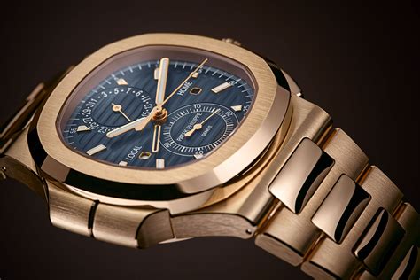 patek philippe nautilus in roségold|gold patek nautilus price.